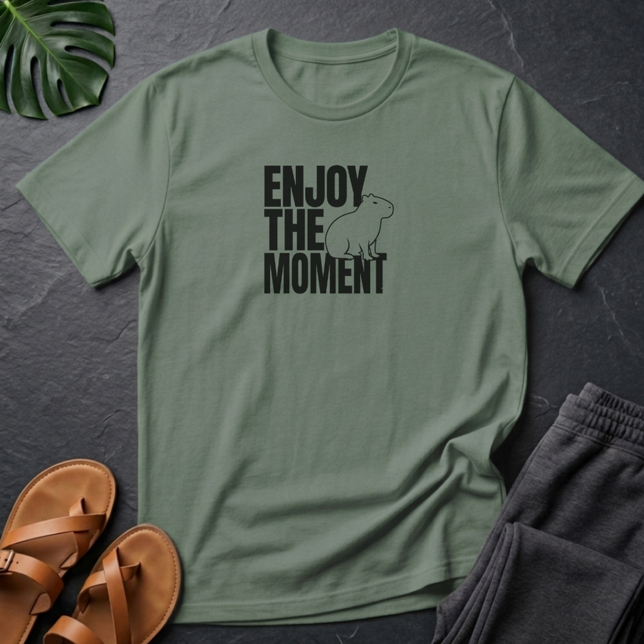 Capybara Enjoy The Moment Black